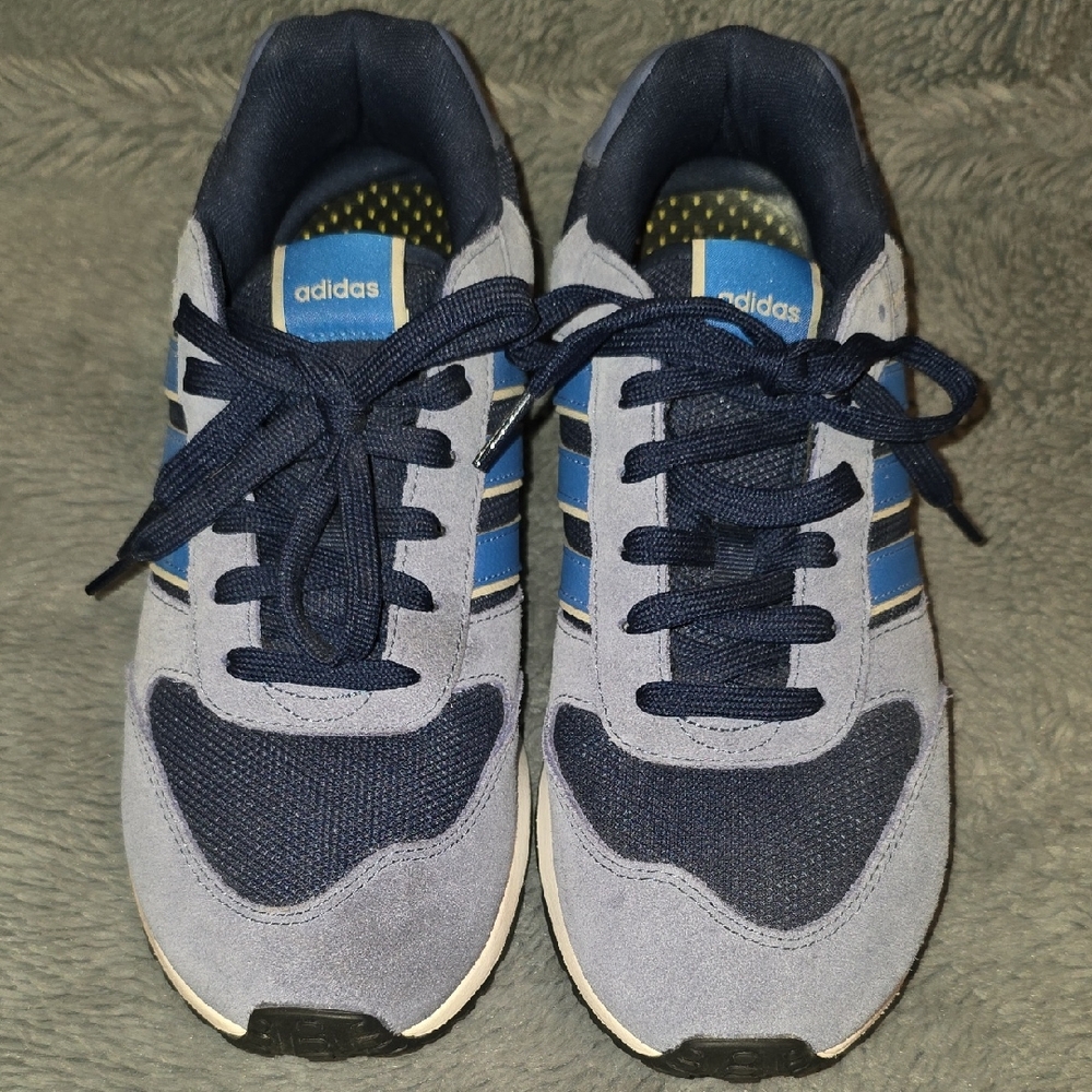 Adidas Men's Navy and Light Gray Athletic Sneakers with Blue Stripes Size 9